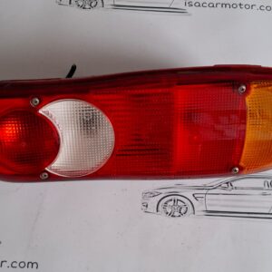 Piloto trasero izquierdo de Nissan Cabstar E 3.0 año 2001.