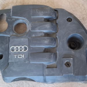 Tapa motor de Audi A4