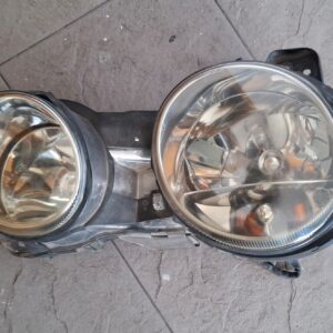 Faro izquierdo marca Hella de Jaguar S-Type