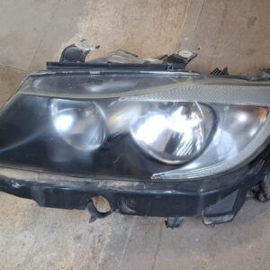 Faro izquierdo de Bmw 3 E90 318d