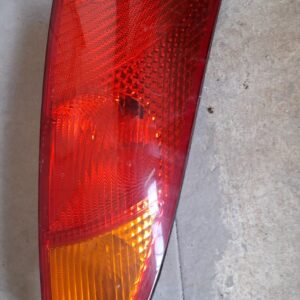 Piloto trasero derecho Ford Focus I